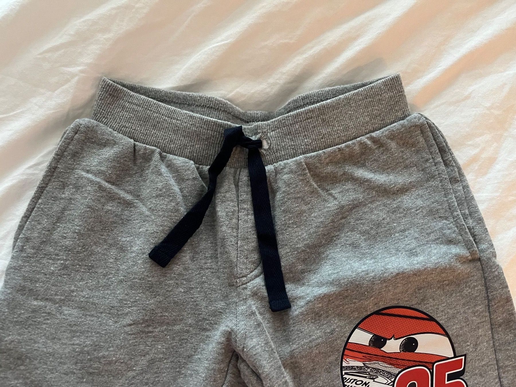 Hosen: Shorts Gr. 134/140 (NEU) – Gebraucht aus Jona von Good_luck1_ 2