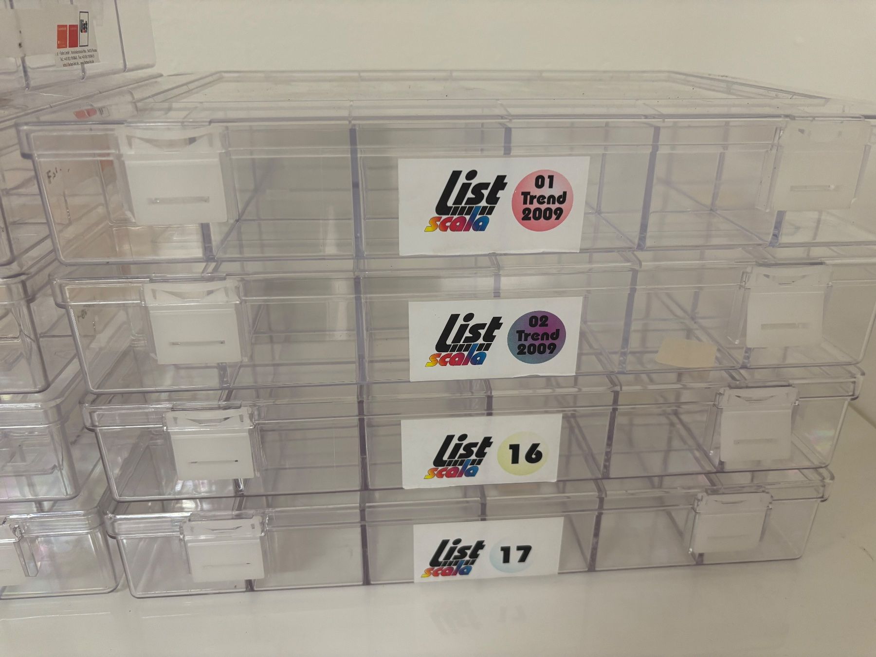 Sonstige Dekorationen & Accessoires: 19 Stapelbare, Transparente Organizer – Gebraucht aus Wettingen von Wendemarket 4