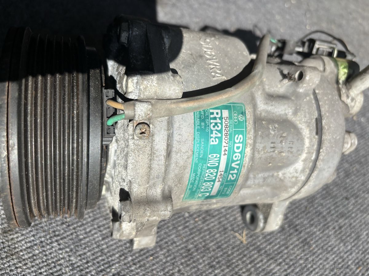 Volkswagen Alle Autoersatzteile: Vw Polo jg 2001 6N2 1.4l klimakompressor – Gebraucht aus Engelburg von tdi_6bpl 2