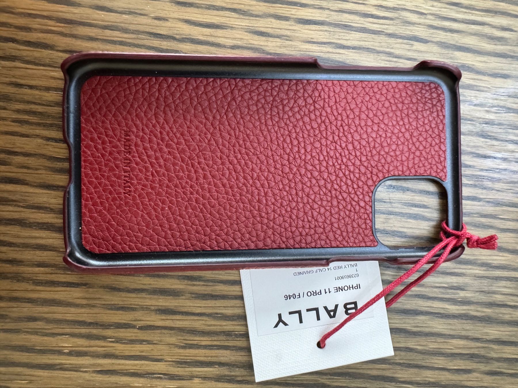 Cover & Protezioni schermo: Bally iPhone ,Leder Handyhülle - für Apple 11 Pro – Nuovo e nell'imballaggio originale da Volketswil venduto da praxis12