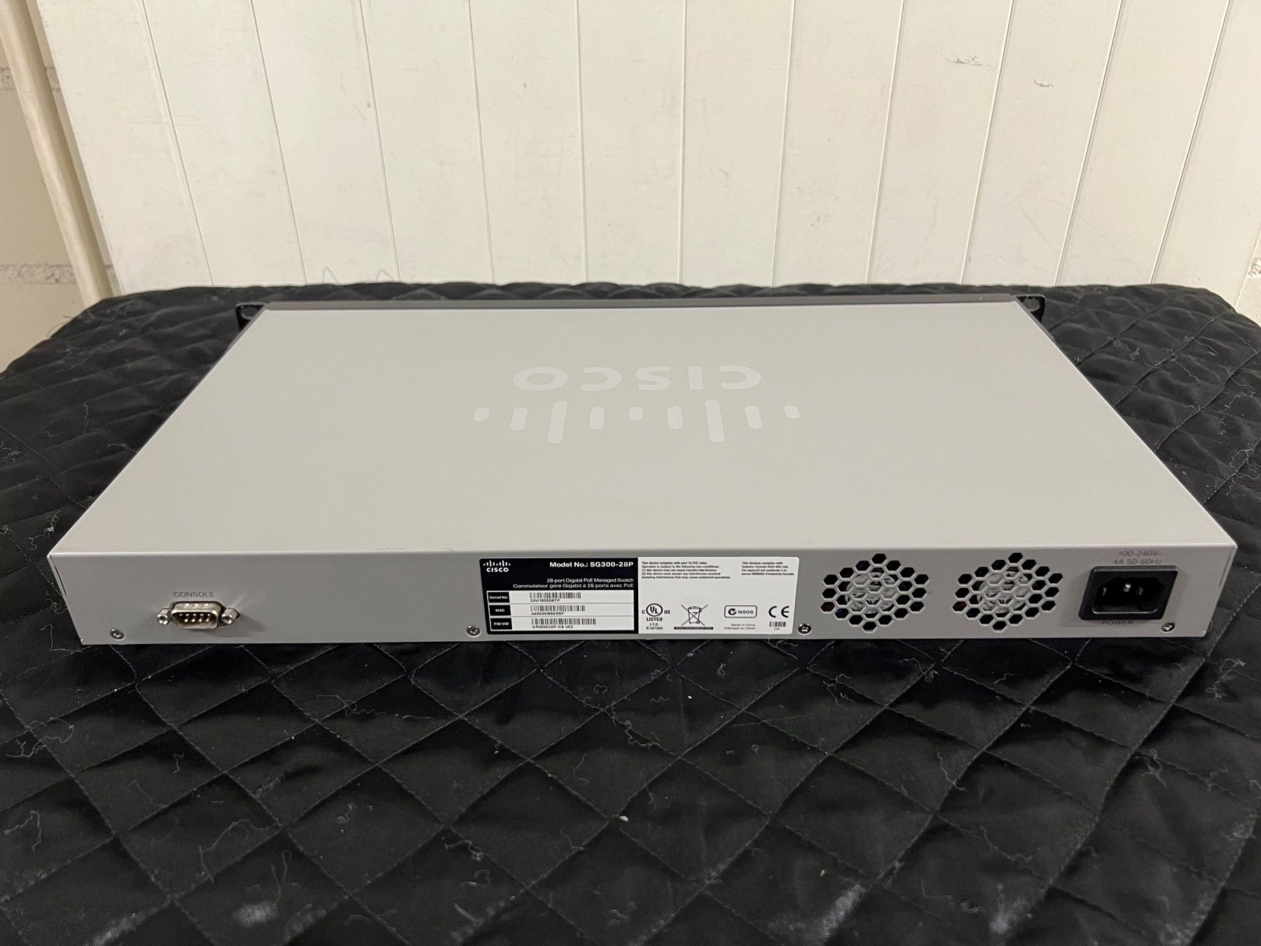 Hubs & Switches: Cisco SG 300-28P – Gebraucht aus Kirchberg SG von EPGaemperle 1