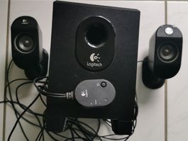 Logitech X-210 Soundsystem, 2.1 Lautsprecher - Top Klang!