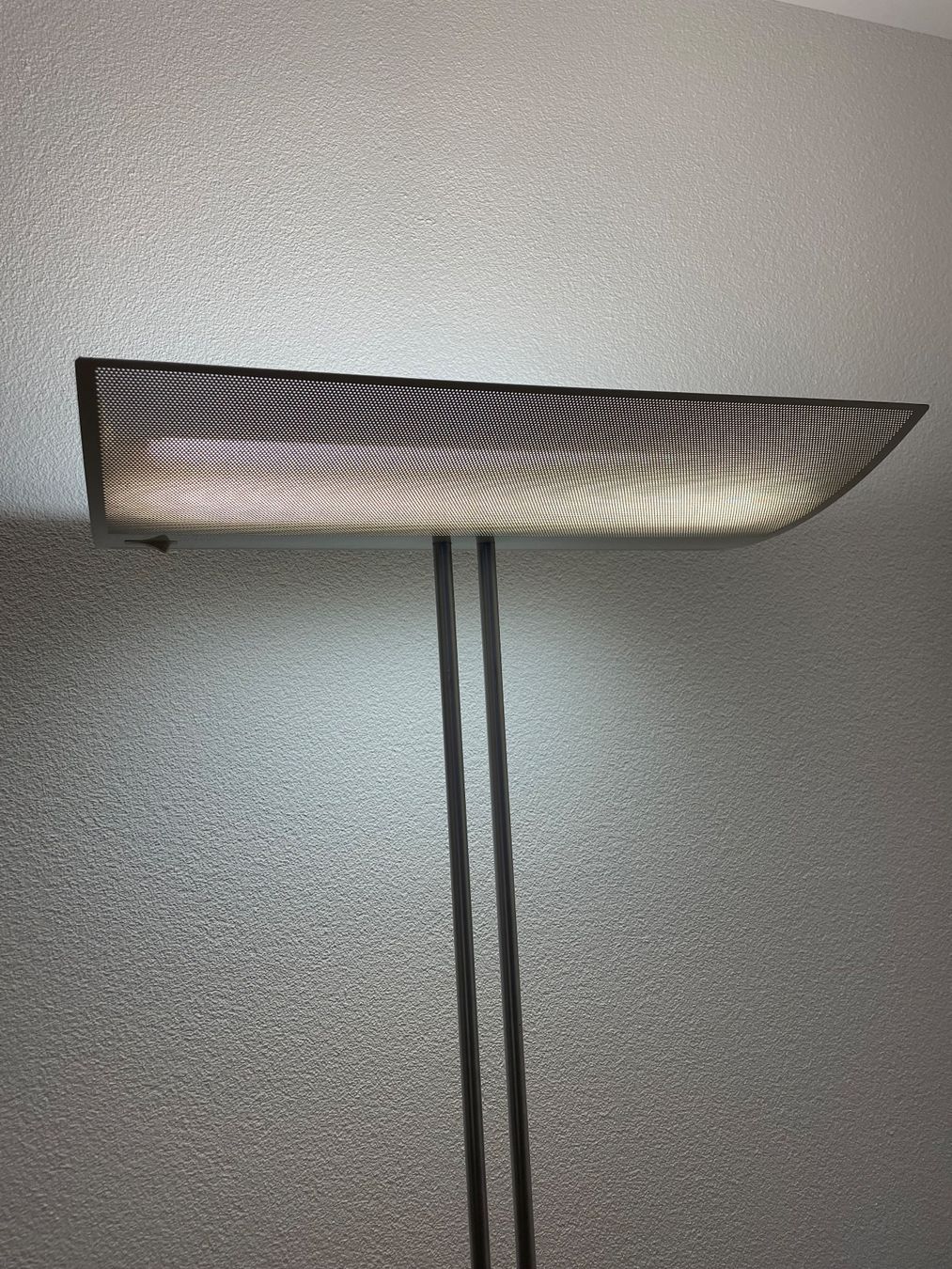 Regent Lampade: 2 moderne Stehlampen, gut erhalten – Usato da Laufenburg venduto da ank_jwq2 1
