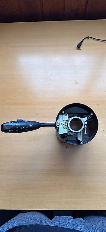 Tutti pezzi di ricambio auto: Commodo Mercedes classe A w169 – Usato da Montana venduto da SamF3300