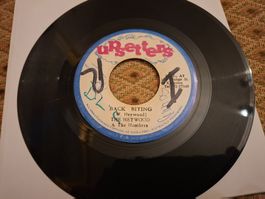 Reggae 7" - The Heywood - Back Biting