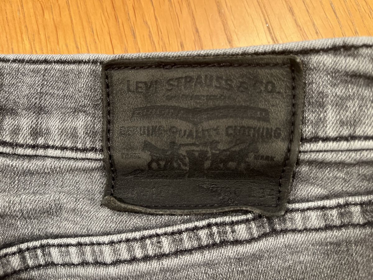 Levi's Jeans: Levi's 512 Jeans, Grau, W30 L34 – Usato da Obfelden venduto da STONY09 2