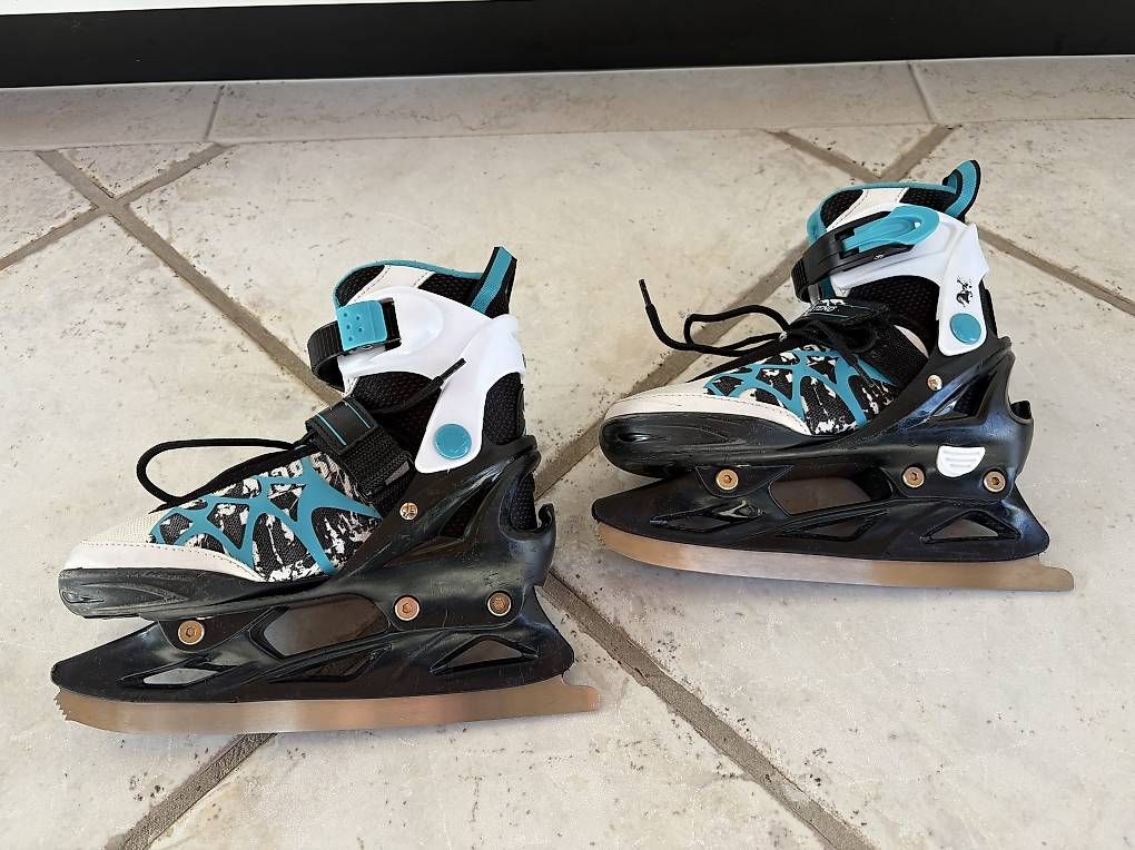 Pattini da ghiaccio: Kinder Schlittschuhe Gr. 33-36 – Usato da Schönenberg ZH venduto da Helicase 1