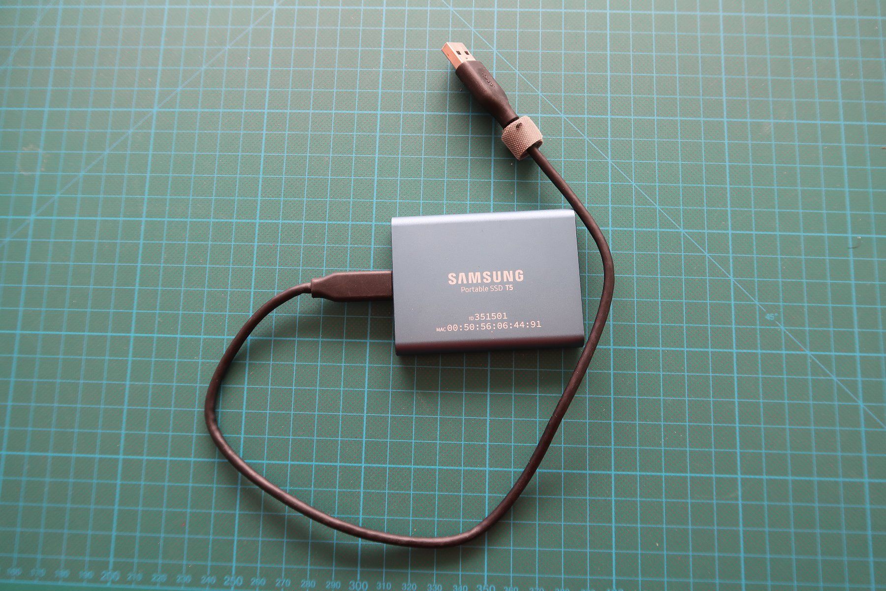 Samsung Dischi rigidi: Samsung Portable SSD T5 500 GB – Usato da Bottmingen venduto da PeterGuyer