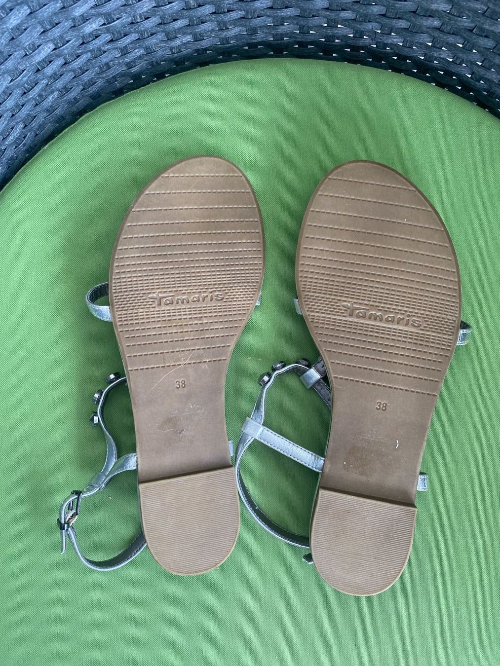 Tamaris Chaussures femmes: SUMMERTIME - stylische/edle Flip-Flops mit Décor, silber, 38 – D'occasion à Winkel par ferrari2022 9