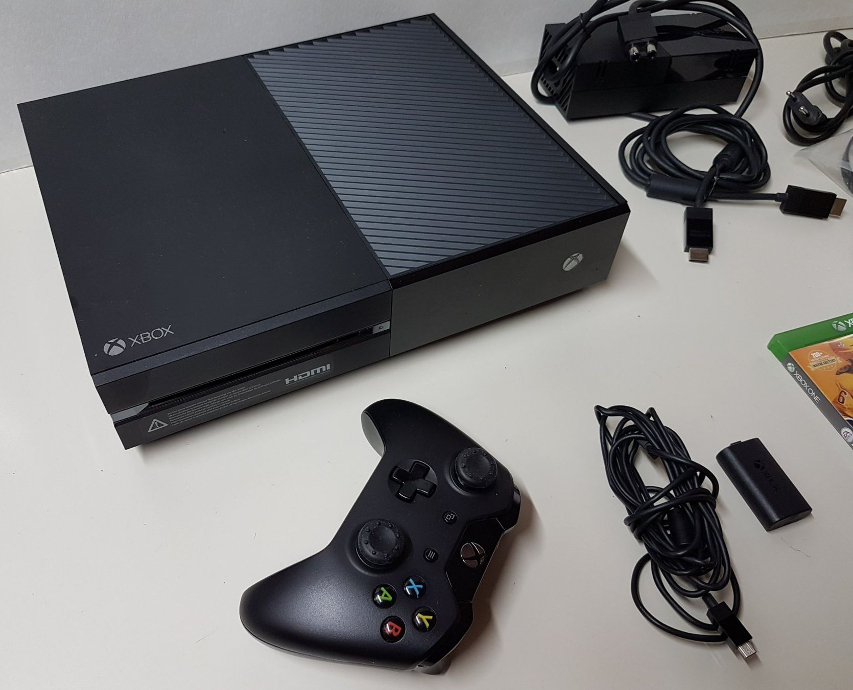 Microsoft Console: Xbox One Konsole mit zubehör – Usato da Schüpfheim venduto da Games_Spielkonsolen 1