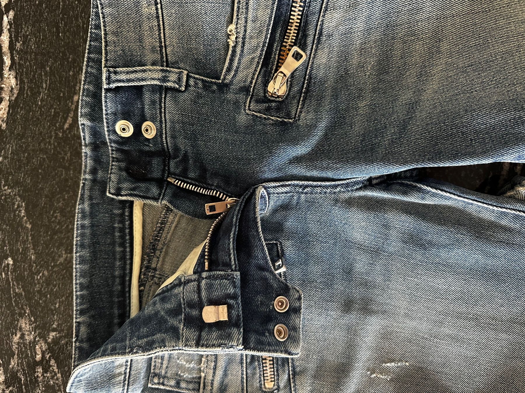 Balmain Jeans: Orig.Balmain jeans Gr.34 – Usato da Kloten venduto da Fibbit 4