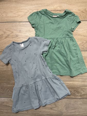 Hübsche Kleider für Mädchen in Größe 92 von H&M und Smile 🎀