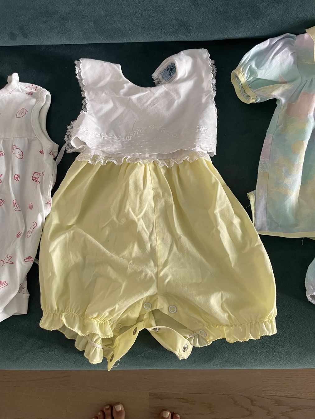 Lotti & Set di vestiti: Kleiderpaket mit 5 Sommeroutfits, Grösse 56-62 – Usato da Winterthur venduto da mueol 2