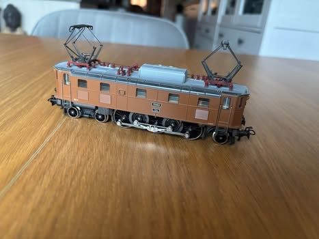 Märklin Modellini di ferrovie: Locomotive Märklin  – Usato da Orbe venduto da car_8grw 5