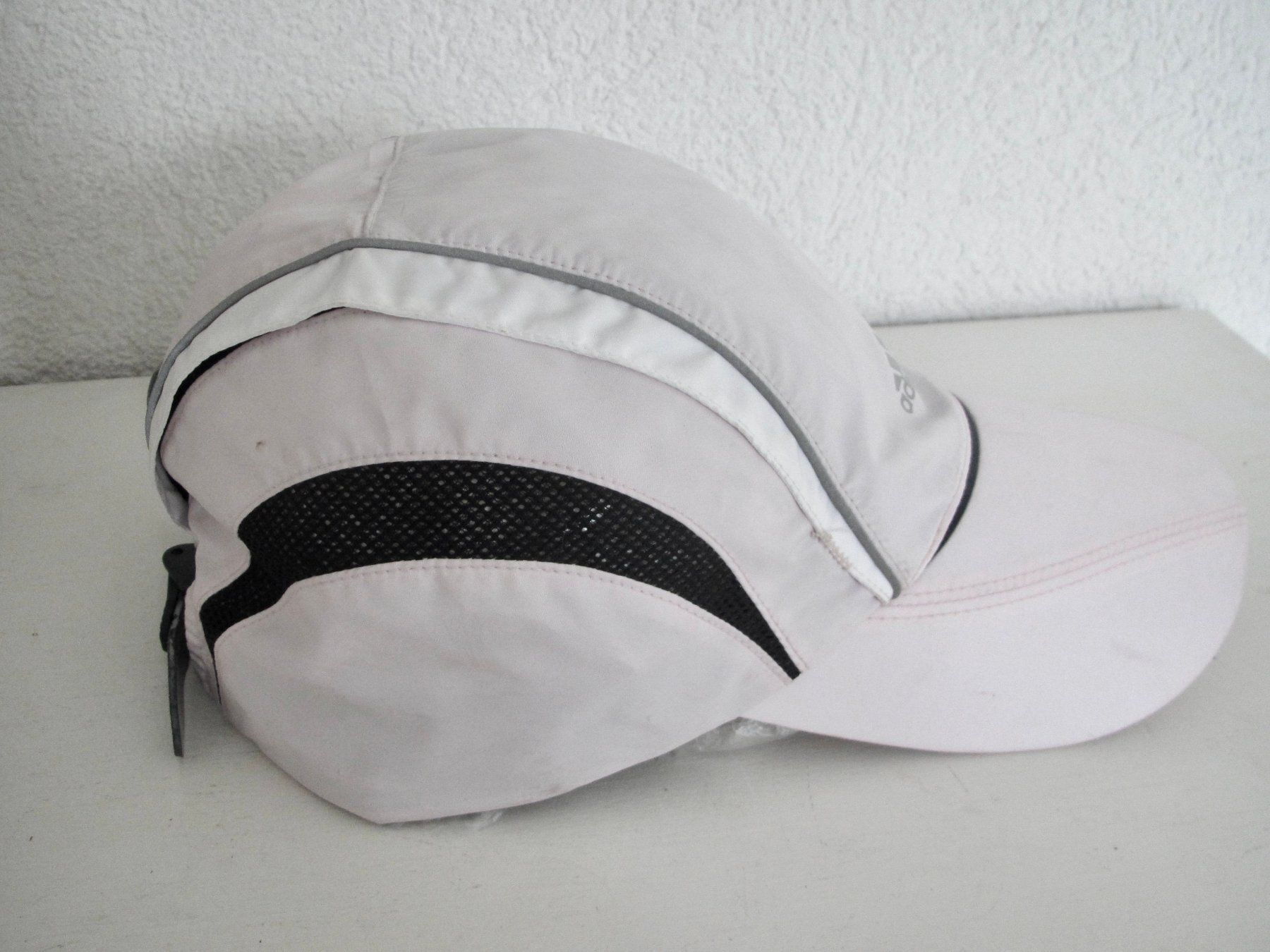 Hüte, Mützen & Caps: CASQUETTE ADIDAS NEUVE – Gebraucht aus Murten von Selliot