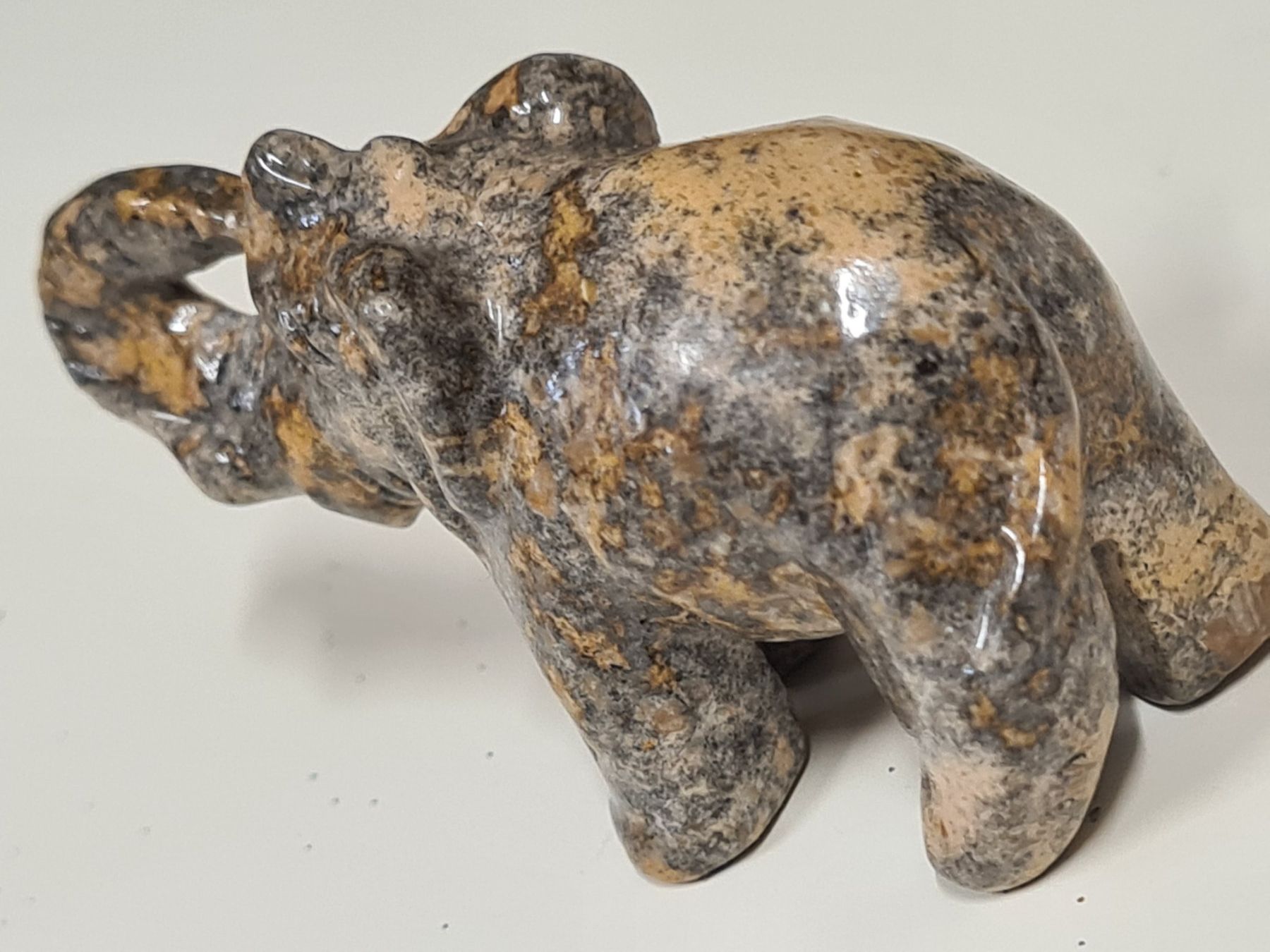 Statuette: Kleine Steinfigur Elefant, 5x3.5 cm – Usato da Amriswil venduto da kleindeko 2