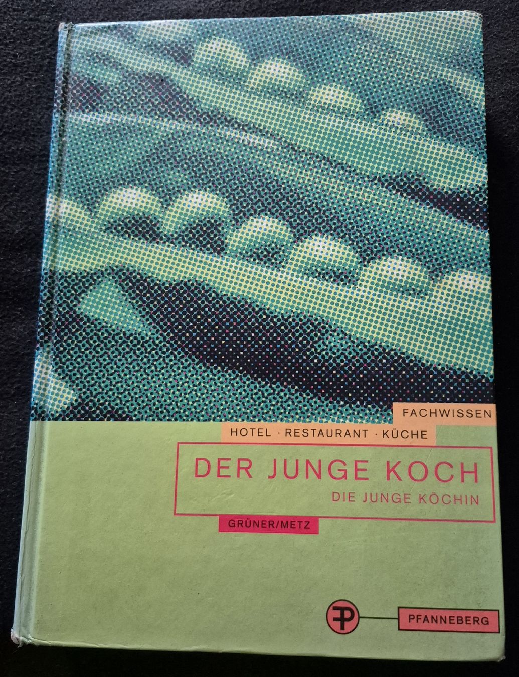 Bücher: Der junge Koch/die junge Köchin Lehrbuch – Gebraucht aus Adliswil von cha_fq9f