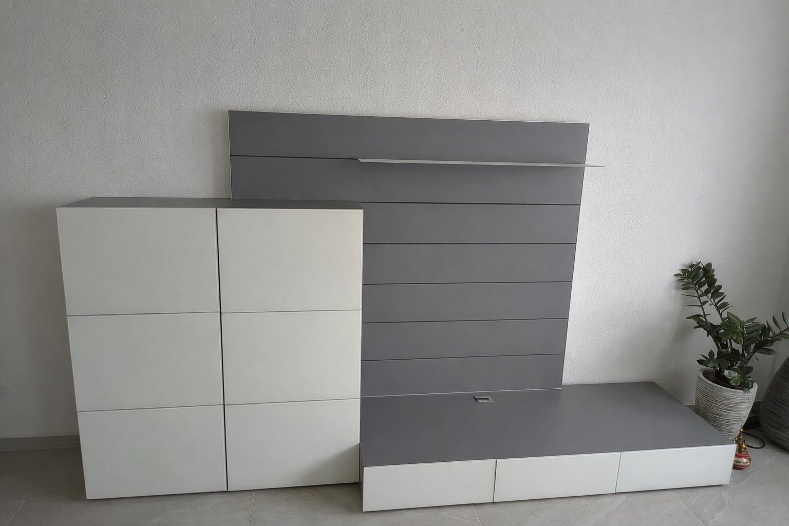 Pfister Cassettiere: Fraubrunnen sideboard wohnwand – Usato da Züberwangen venduto da elly04