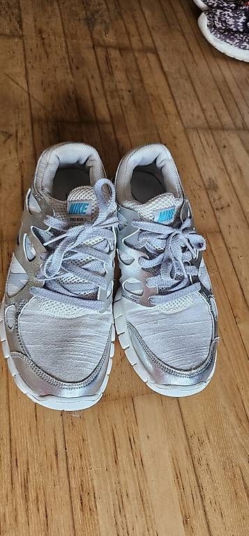 Nike Herrenschuhe: Nike free run 2, Grösse 39 – Gebraucht aus Eriswil von mar_8hwh 1