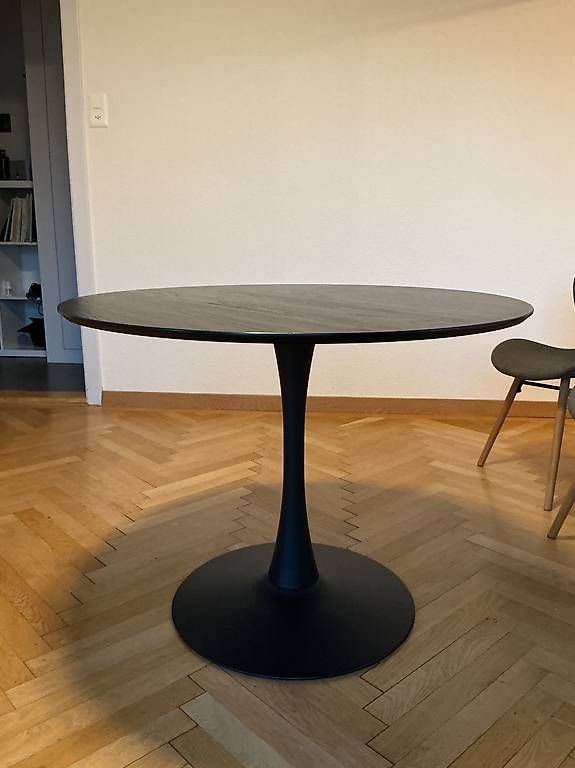 Tavoli: Esstisch rund (Eschenfurnier) – Usato da Bern venduto da drn_82fy 1