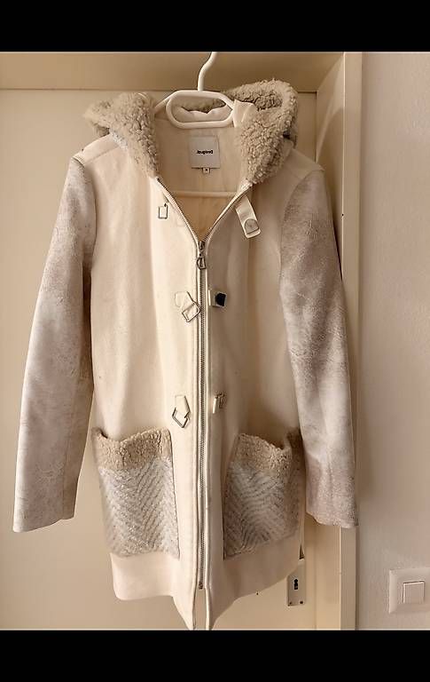Mäntel: Manteau beige à capuche – Gebraucht aus Cossonay-Ville von lolita1977