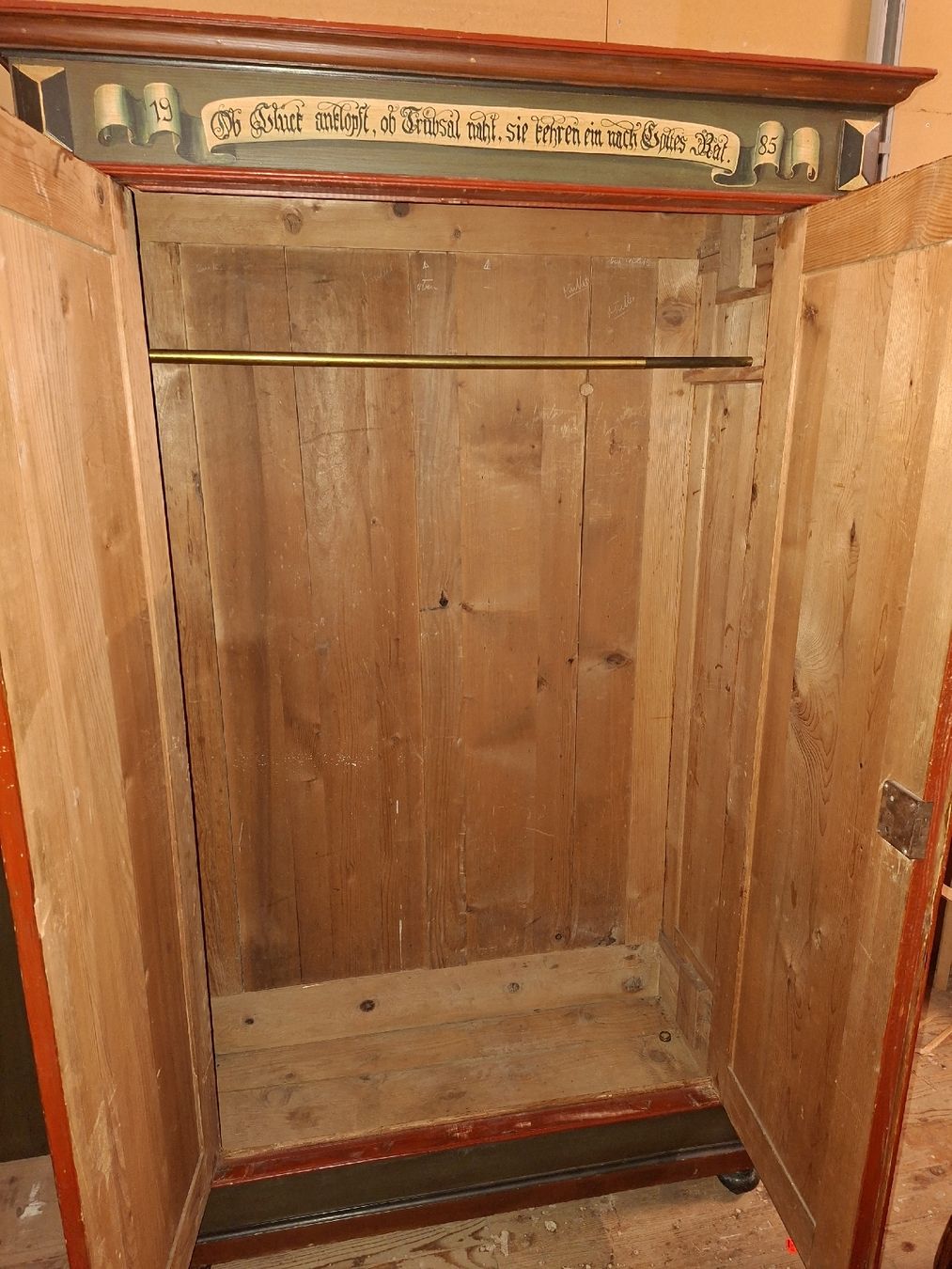 Schränke: Bemalter Bauernschrank, antik, 19.Jh., – Gebraucht aus Grossdietwil von hufi10 2