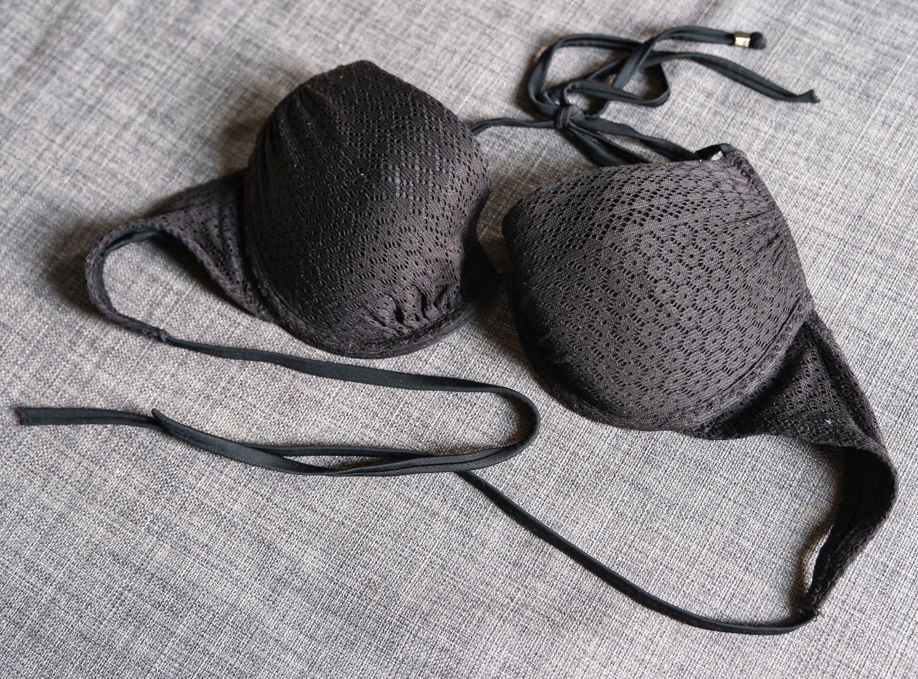 H&M Costumi da bagno & Bikini: Bikini-Top H&M (schwarz) – Usato da Wohlen AG venduto da Exitburn 2