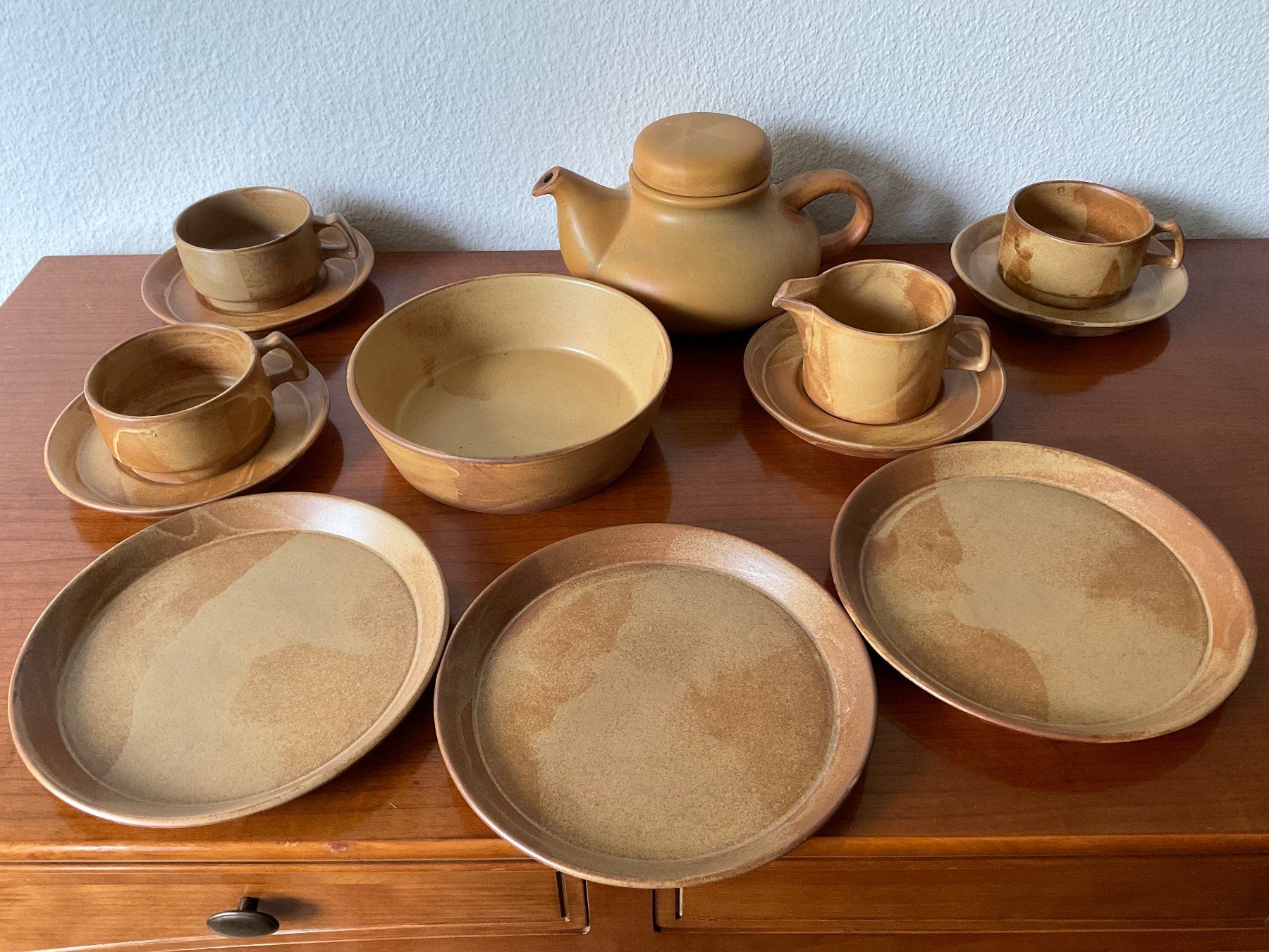 Set di piatti: Teeservice, 13teilig, Keramik, braun – Usato da Winterthur venduto da Tinufix 2