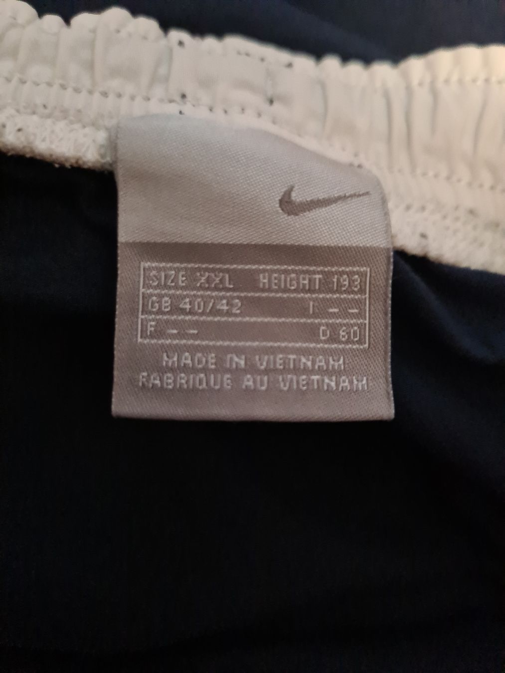 Nike Hosen: nike shorts – Gebraucht aus Trimbach von Meily2 2