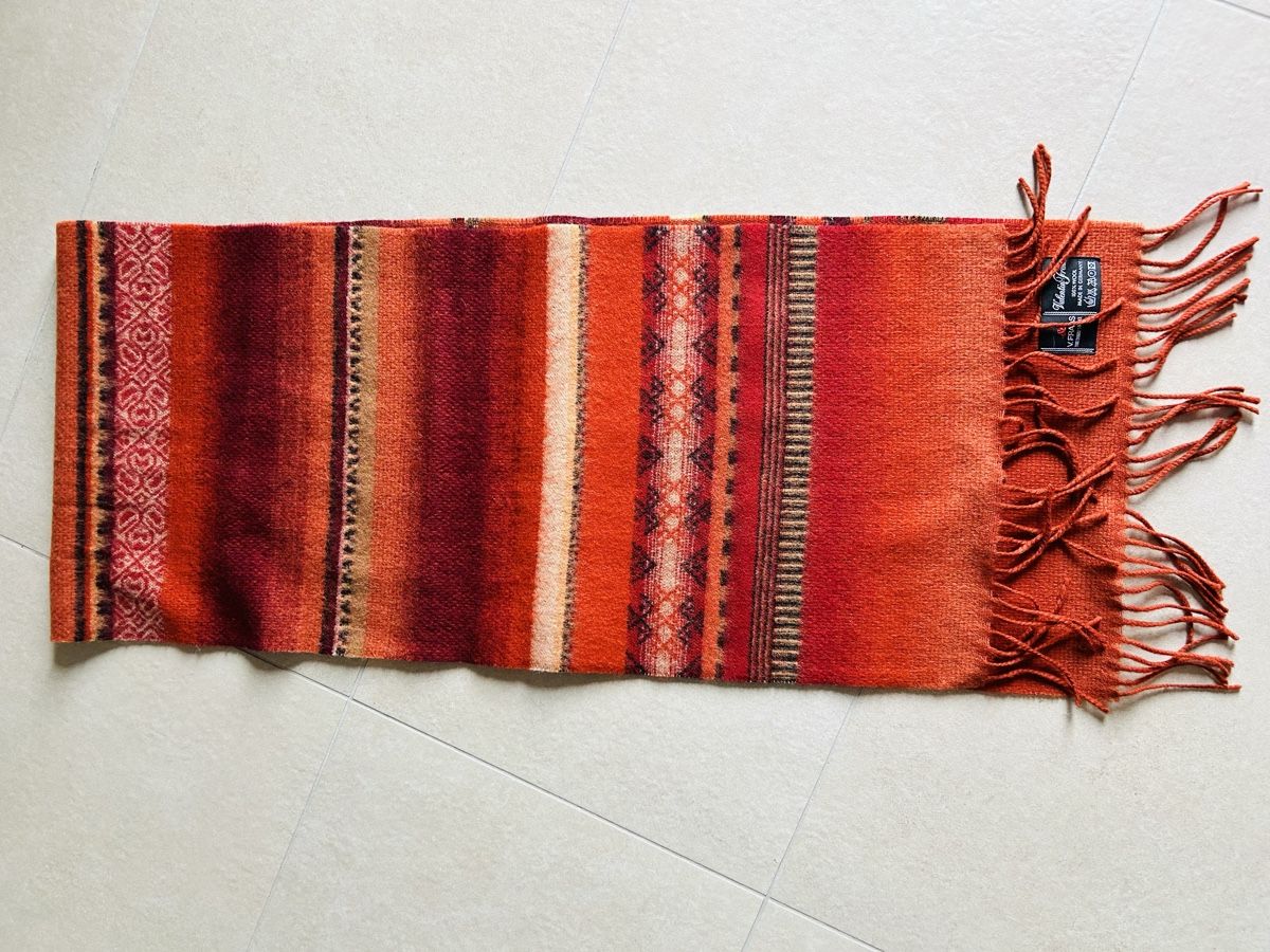 Foulards & écharpes: Écharpe en laine – Neuf (Voir description) à Founex par etswang 2