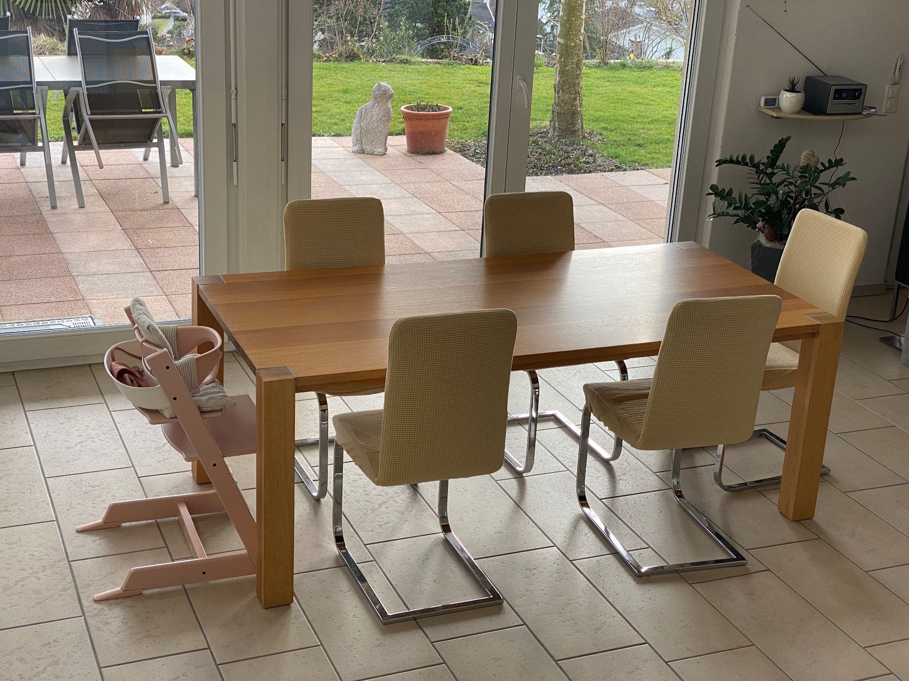 Interio Tische: Interio Tisch Eiche furniert – Gebraucht aus Meilen von m_coni 2