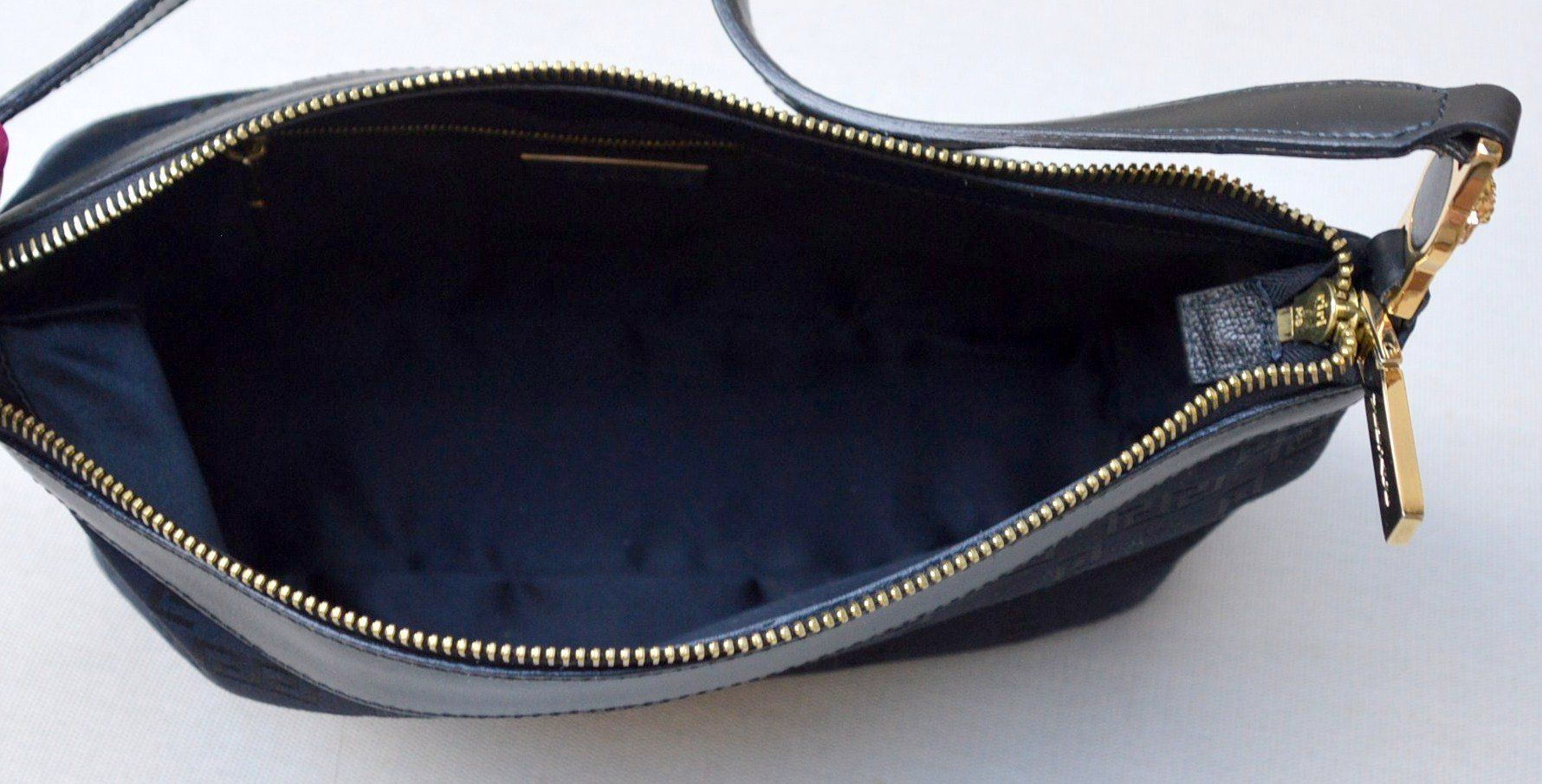 Versace Borse da donna: Tasche VERSACE Méduse Sac – Usato da Collonges venduto da Auganien 8