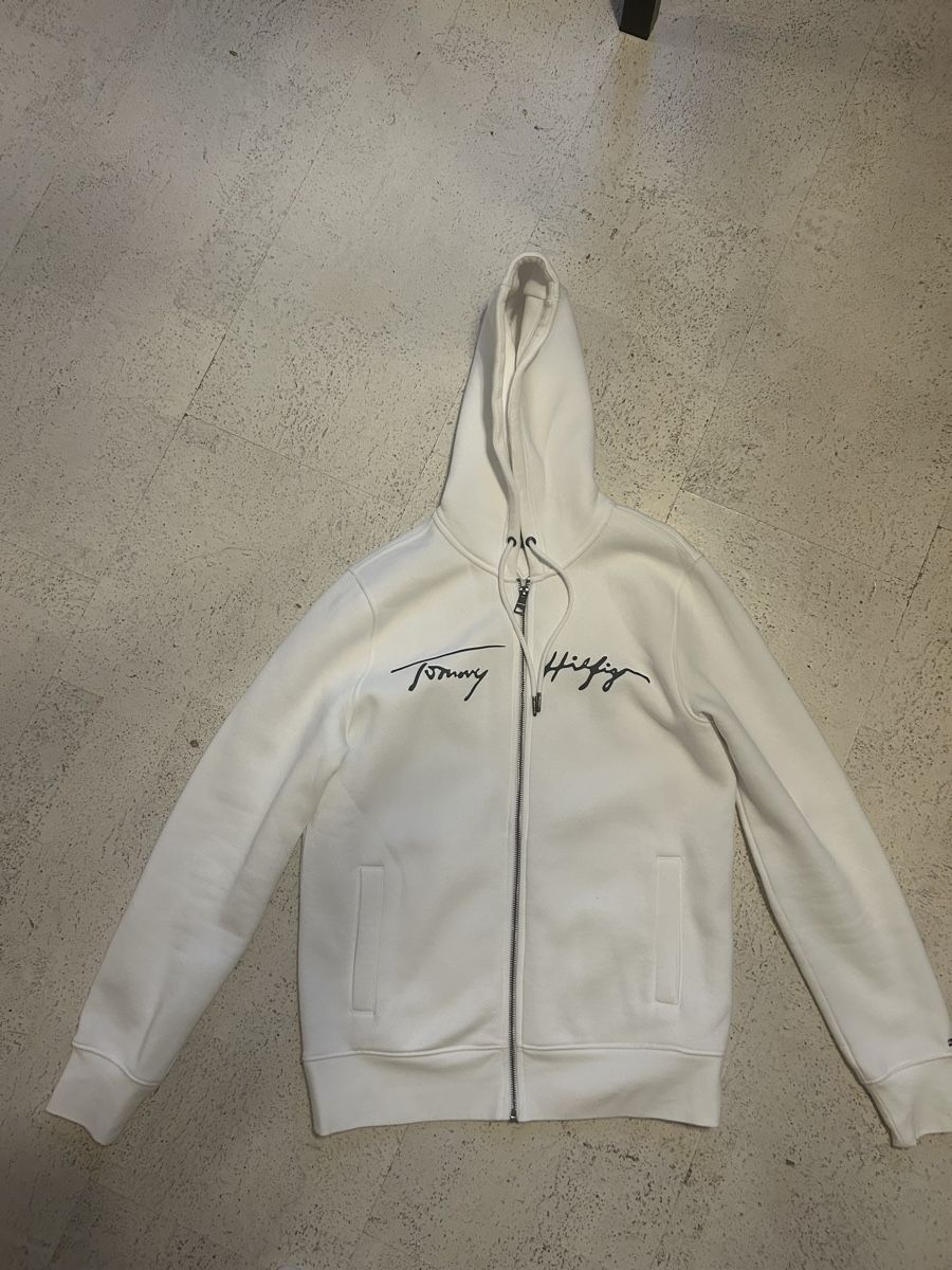 Tommy Hilfiger Pullover & Sweatshirts: Tommy Hilfiger Sweatjacke – Neu (gemäss Beschreibung) aus Gurmels von noa_8nnh 1