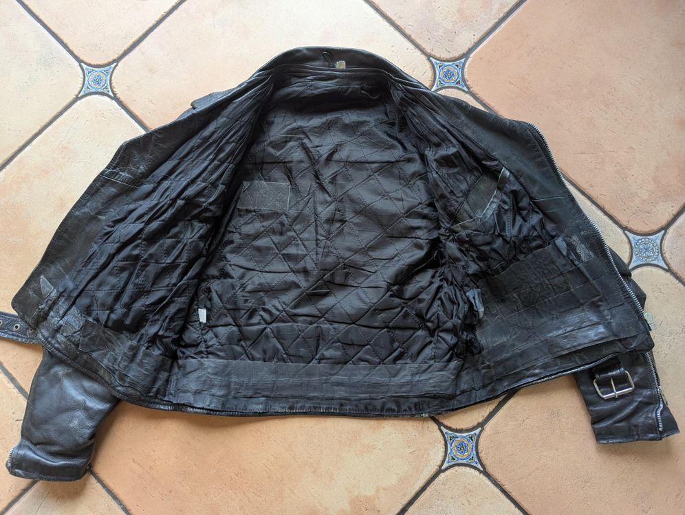 Giacche: Lederjacke Gr. 44 Leder Vintage Bikerjacke schwarz – Usato da Unterengstringen venduto da Olifant4 5