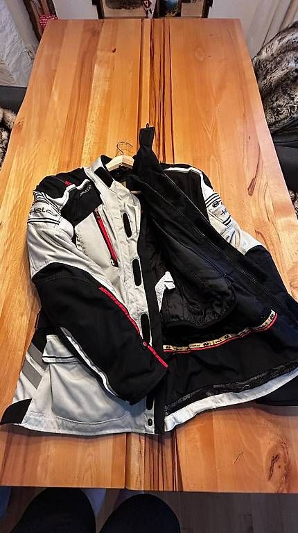 Jacken: Held GoreTex Motorradjacke in Grösse XL ab 1 Fr. – Gebraucht aus Fläsch von Dergrenzer 4
