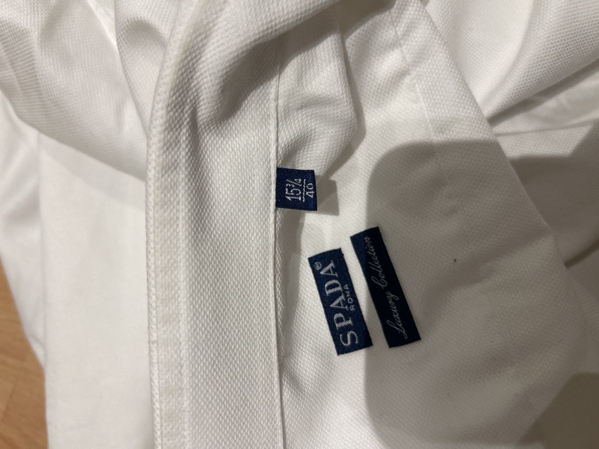 Camicie: White shirt – Nuovo (secondo la descrizione) da Zürich venduto da pil_9sh9 2