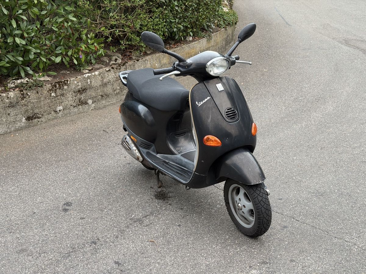 Piaggio Scooter: PIAGGIO Vespa 50 ET4 – Usato da Zullwil venduto da aut_6s56 1