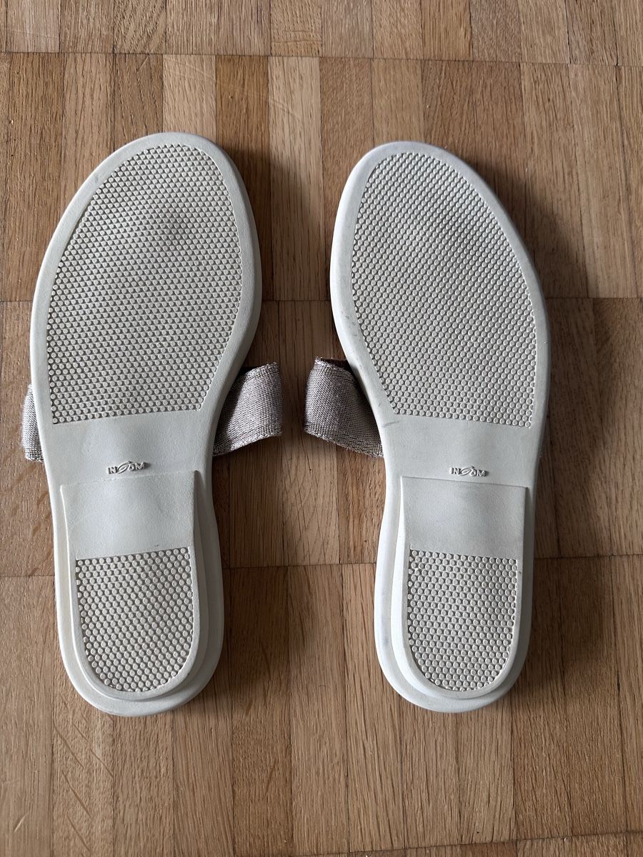 Escada Scarpe da donna: Escada Sport Flipflops – Nuovo e nell'imballaggio originale da Maienfeld venduto da sobiratil 1