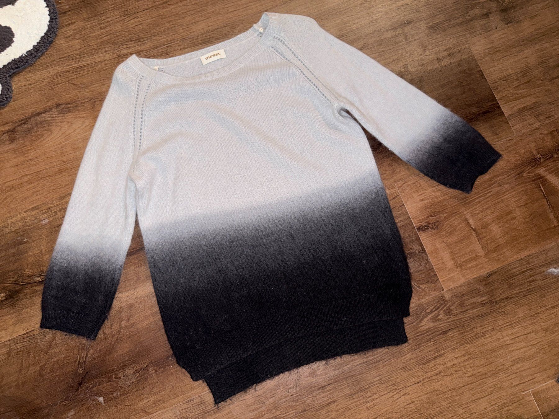 Diesel Pullover & Sweatshirts: Diesel angora sweater - M – Gebraucht aus St-Sulpice VD von juhdu