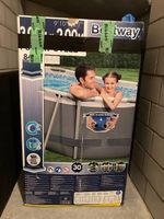 Pool mit Sandfilteranlage