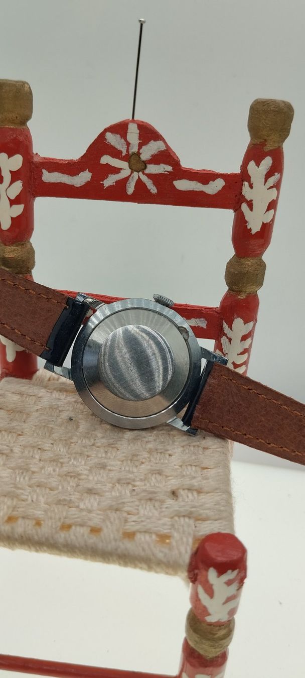 Orologi: Montre soviétique – Usato da La Chaux-de-Fonds venduto da jac_9llg 7