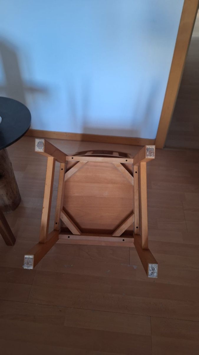 Chaises: Massiver Holzstuhl – D'occasion à Römerswil LU par Icehead 4
