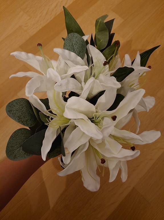 Pflanzen & Samen: Kunstblumen (Lilien) – Gebraucht aus Winterthur von CeVe95 2