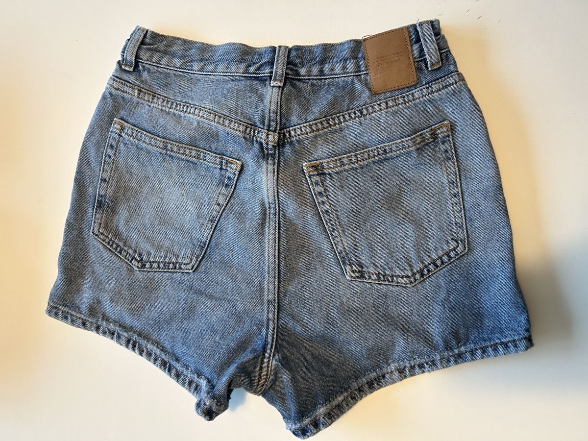 Other Stories Jeans: & Other Stories Denim Shorts Size 26 – Usato da Luzern venduto da Exberlinerz 1