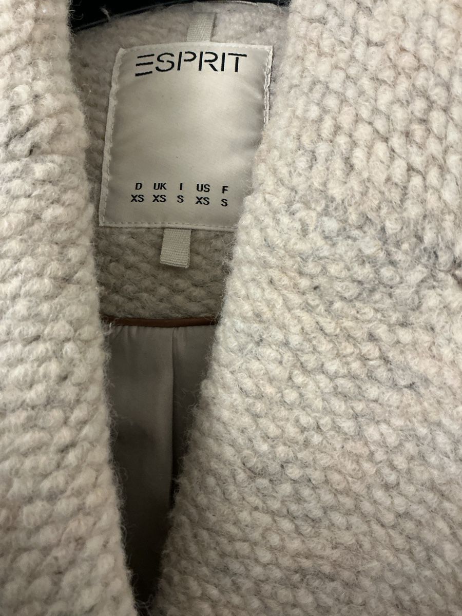 Esprit Cappotti: Esprit Damen Mantel – Usato da Buchs AG venduto da chipmunk710 1