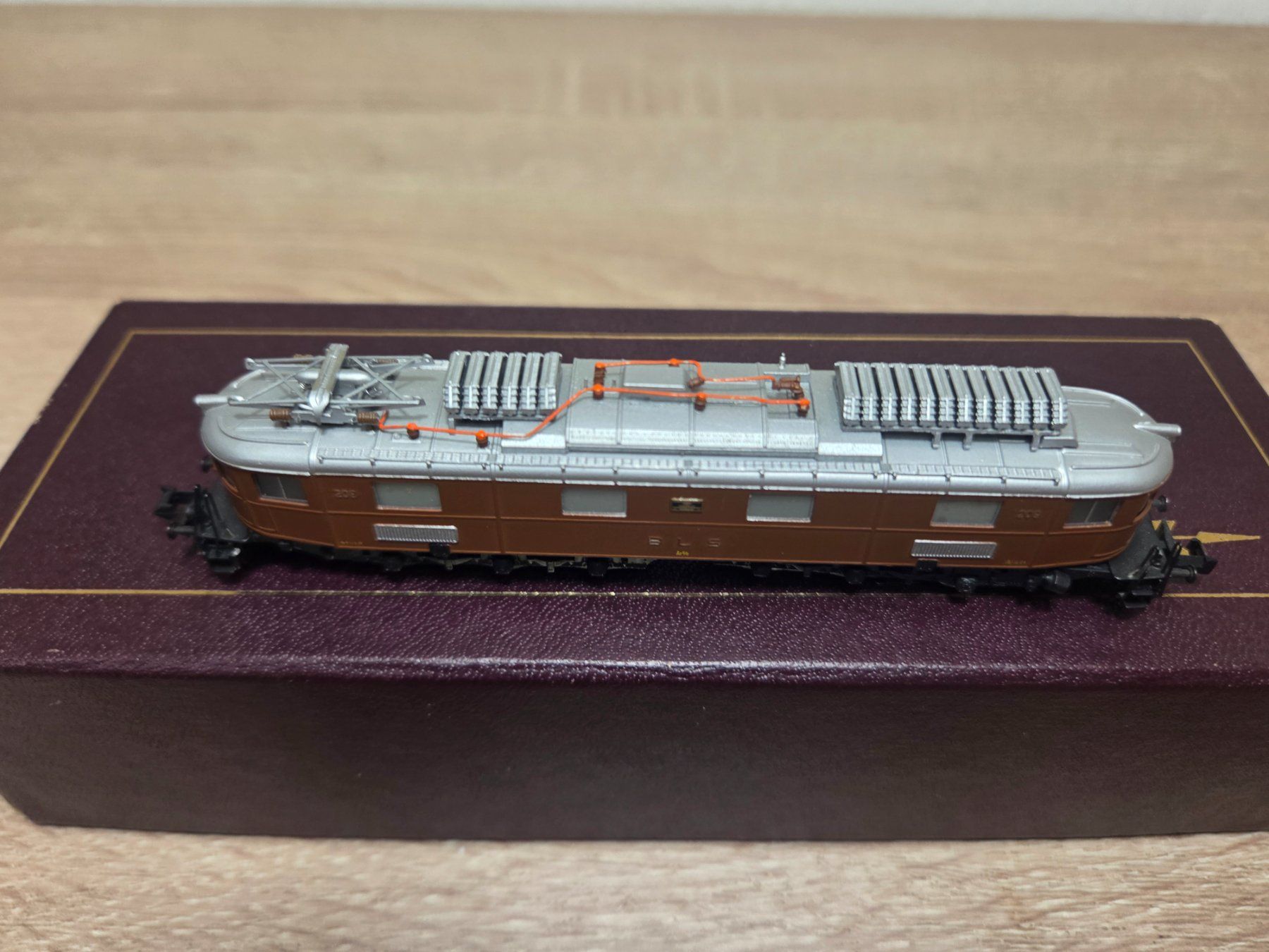 Fulgurex Modellini di ferrovie: Fulgurex N E-Lok Ae 6/8 206 BLS – Usato da St-Aubin-Sauges venduto da Lo_Go 4