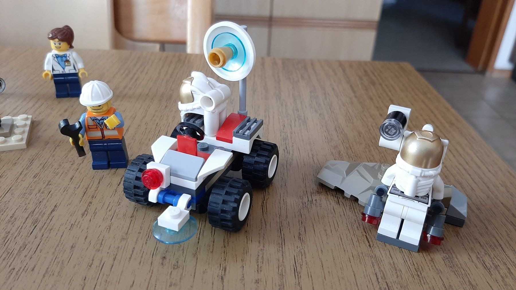 Lego Giocattoli: Lego City Nr.60077 / Space Starter-Set – Usato da Menzberg venduto da Tschippi 3