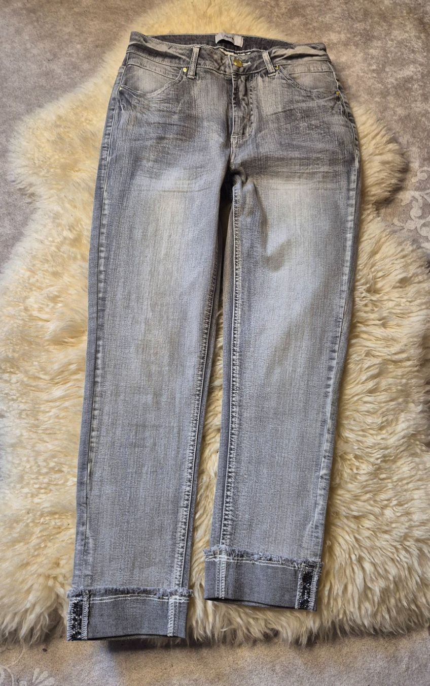 Heine Jeans: Jeans Heine – Usato da Leissigen venduto da ali_k9v8