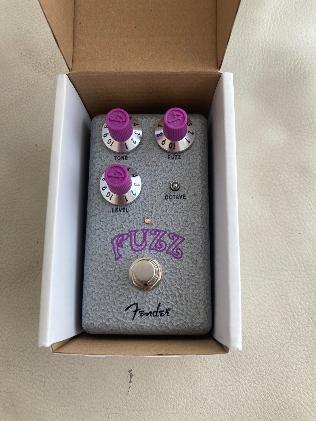 Fender Strumenti musicali: Fender Hammertone Fuzz pedal with octave – Usato da Seedorf UR venduto da Kelvis8 6