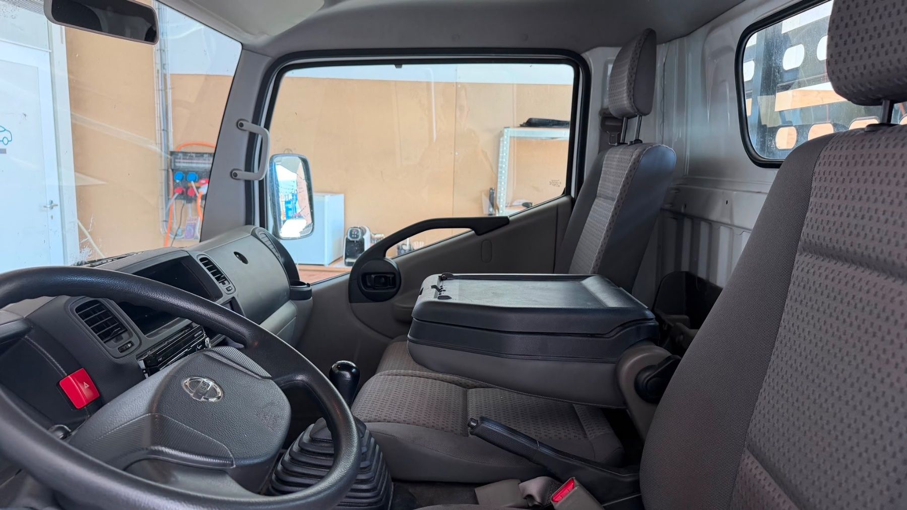 Nissan Nutzfahrzeuge: Nissan Cabstar f24 28.11 – Gebraucht aus Kirchberg BE von hybrit 5
